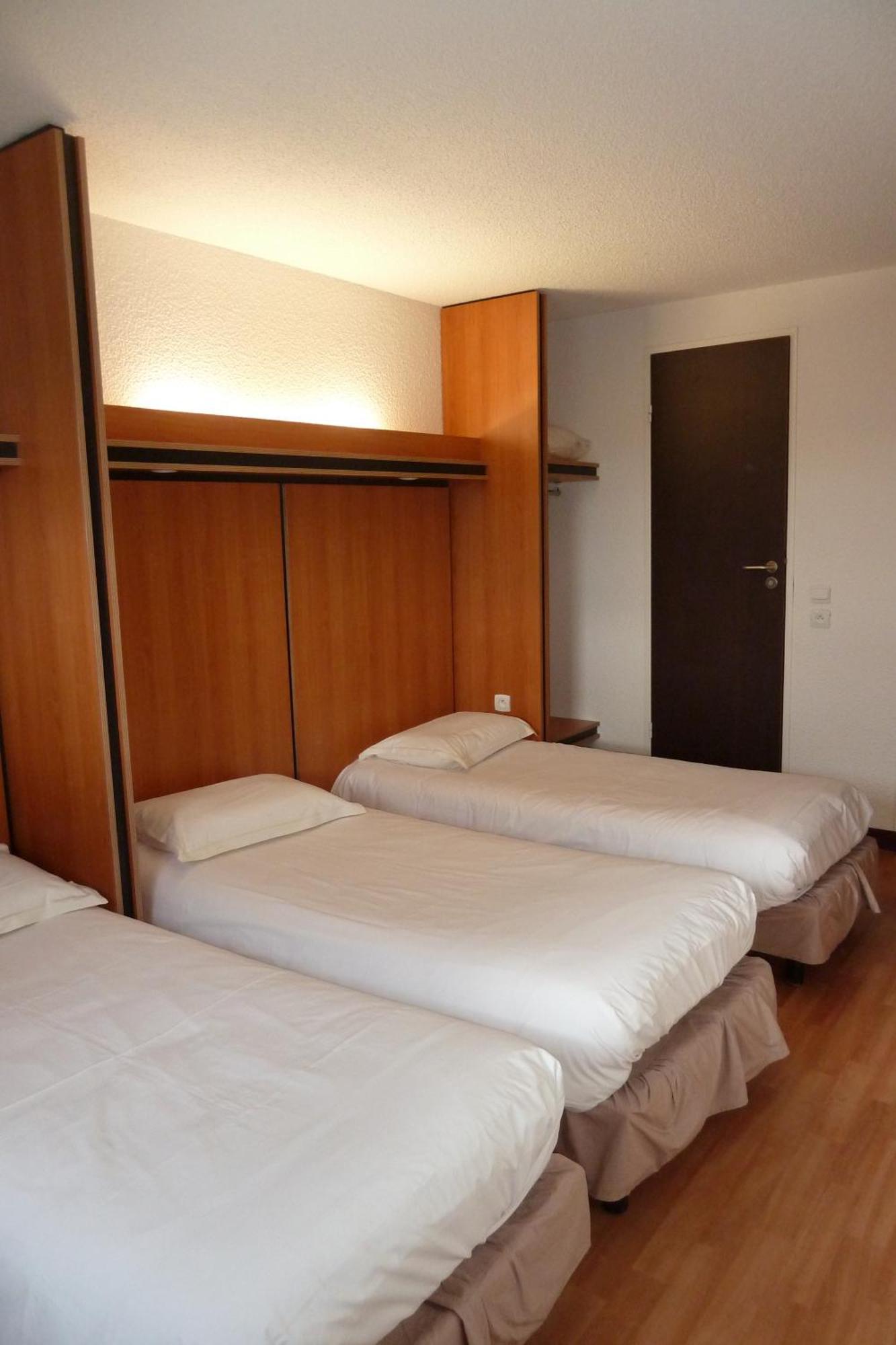 Brit Hotel La Bonne Etape 에브뢰 객실 사진